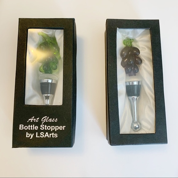 2 LSArts grape wine stoppers NWT - Picture 2 of 4